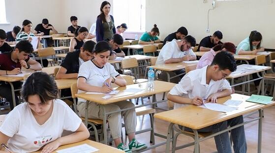 I və IV qruplara qəbul imtahanları başladı