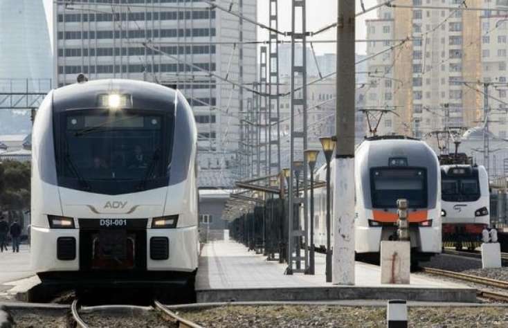 Azərbaycanda yeni qatar istifadəyə verildi