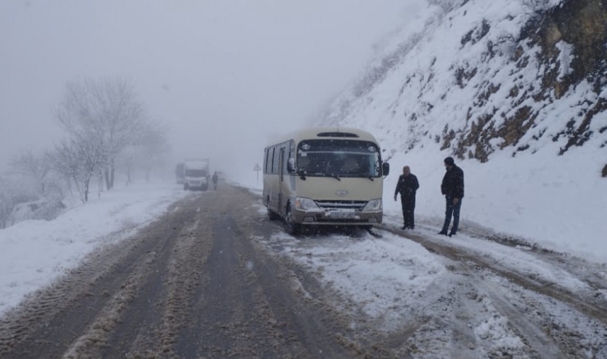 Bəzi dağlıq ərazilərdə yollar buz bağlayacaq - XƏBƏRDARLIQ
