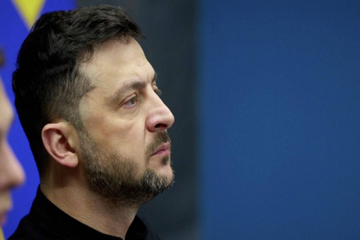 Zelenski: Müzakirələrdə yer alan bəzi məsələlər Ukraynanın mövqeyinə ziddir