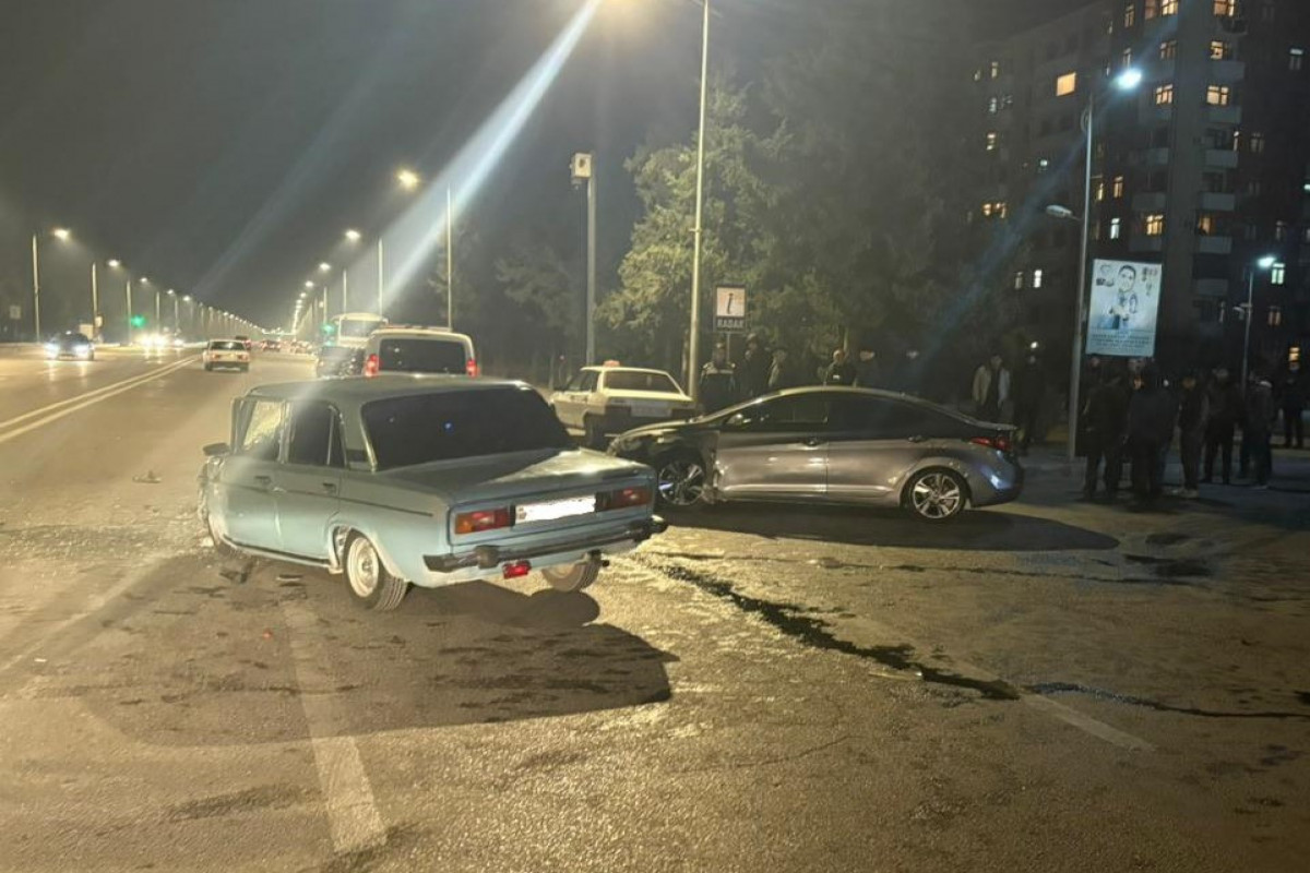 Mingəçevirdə iki avtomobilin toqquşması nəticəsində üç nəfər xəsarət alıb