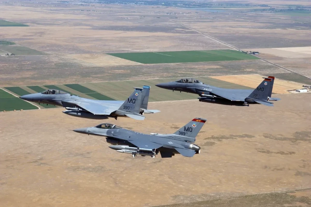 ABŞ Suriyada İŞİD hədəflərinə hava zərbələri endirib