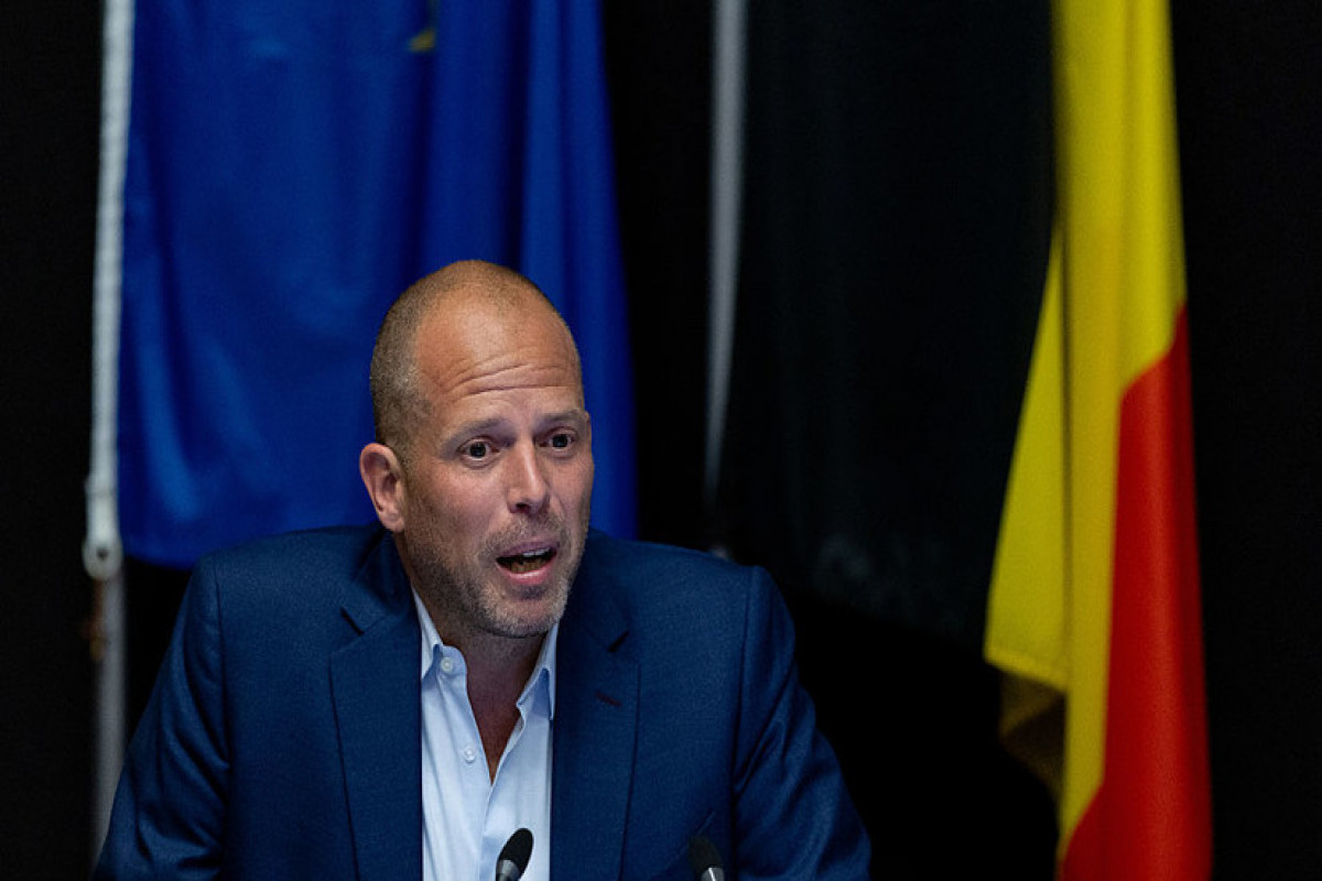 Belçikanın müdafiə naziri gələcəyin müharibəsinə hazırlaşmağa çağırıb