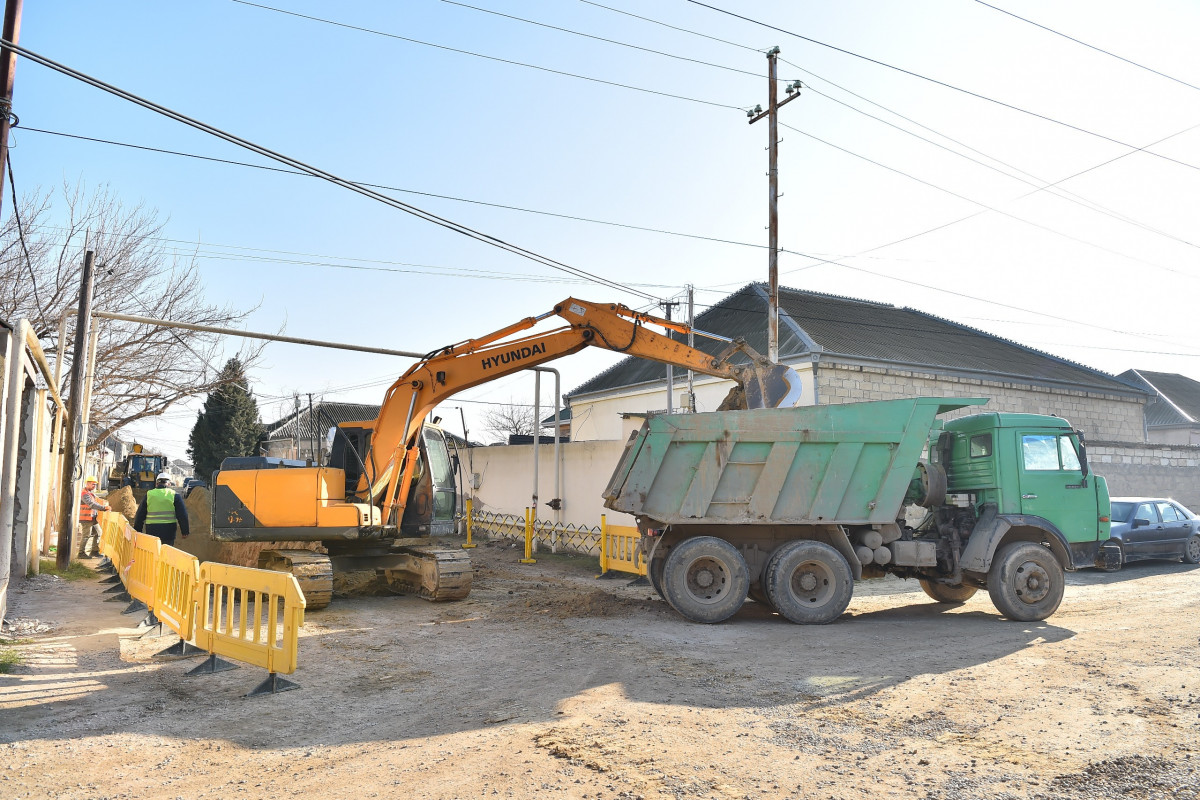 Bakıda 7 küçədə üzərində evlər tikilən su xətlərinin yeri dəyişdirilib