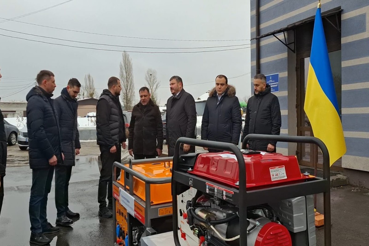 Azərbaycandan Ukraynaya göndərilən generatorlar İrpinə təhvil verilib
