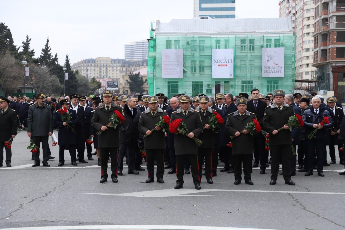 Səfərbərlik Xidmətinin rəhbərliyi Xocalı soyqırımı abidəsini ziyarət edib