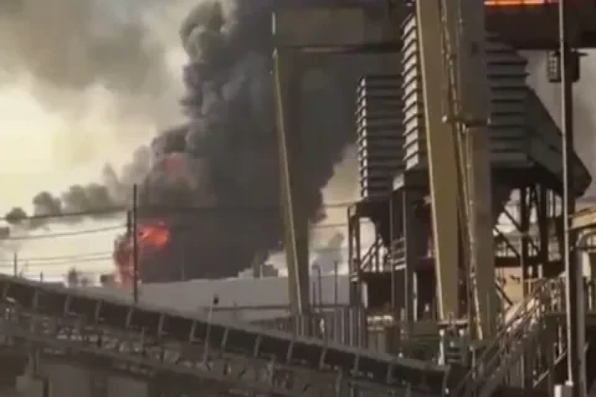 Texasda neft emalı zavodunda yanğın baş verib