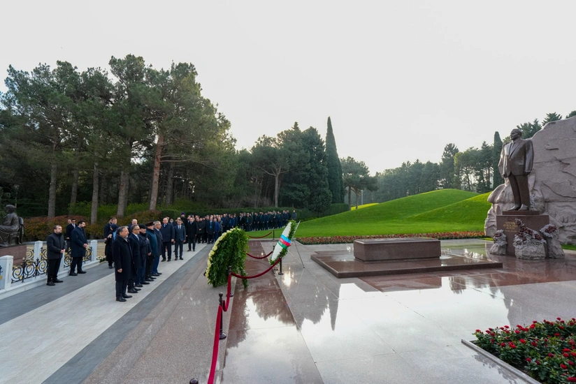 Din Xadimlərinin II Forumunun iştirakçıları Fəxri xiyaban, Zəfər abidəsi və Hərbi Qənimətlər Parkını ziyarət ediblər