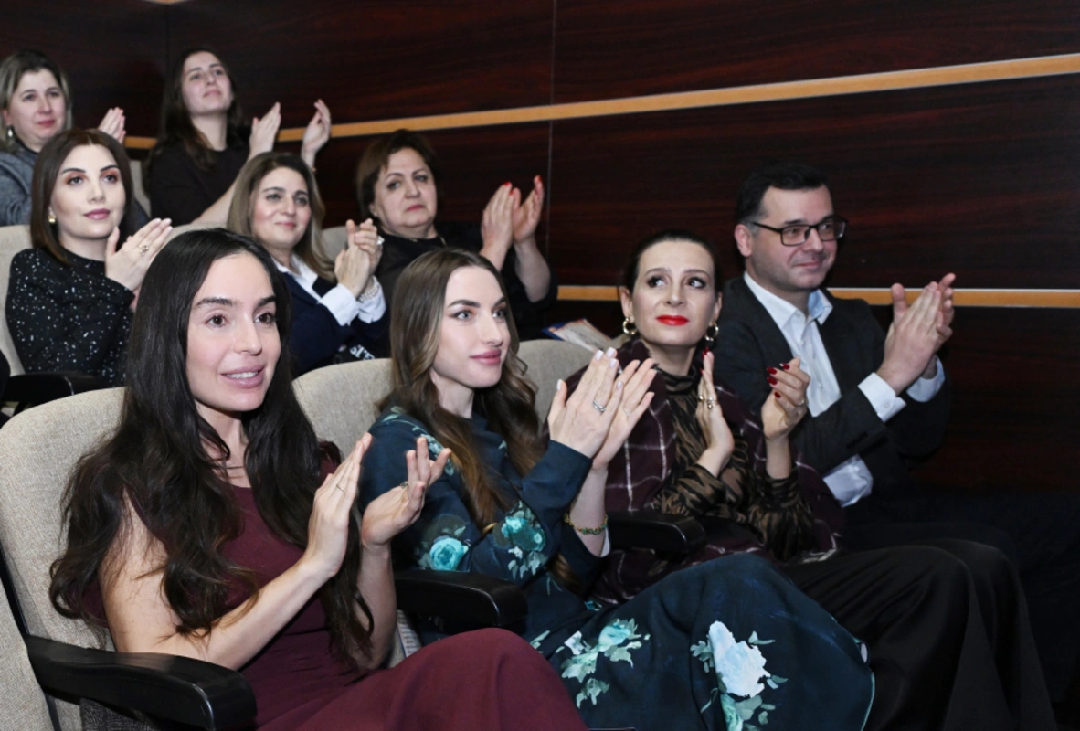 Leyla Əliyeva və Alyona Əliyeva 