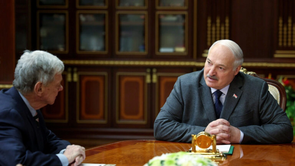 Trampın xüsusi nümayəndəsi Lukaşenkoya arıqlamaq üçün dərman təklif etdi