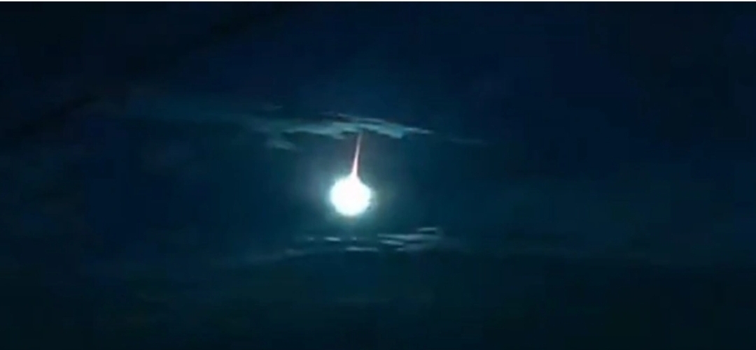 Yaponiyanın bir sıra regionlarının sakinləri avqustun 19-dan 20-nə keçən gecə səmada qeyri-adi parlayan obyekt müşahidə ediblər