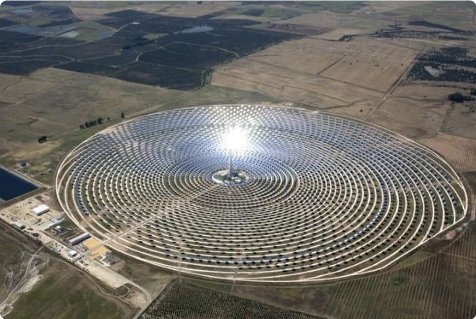 Çin dünyada ən böyük günəş elektrik stansiyasını tikir