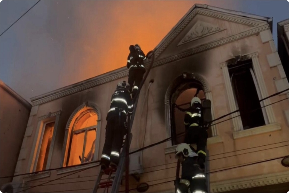 Masazırda fərdi yaşayış evində yanğın olub, iki nəfər ölüb