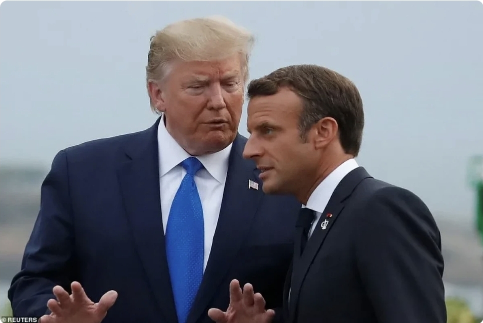 Makron Trampla Polşadakı PUA insidentini müzakirə edib