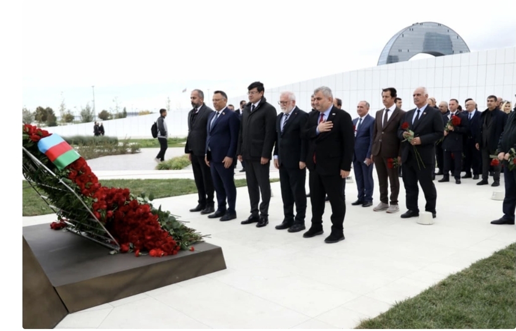 Azərbaycanda səfərdə olan türkiyəli rektorlar Zəfər parkını ziyarət ediblər