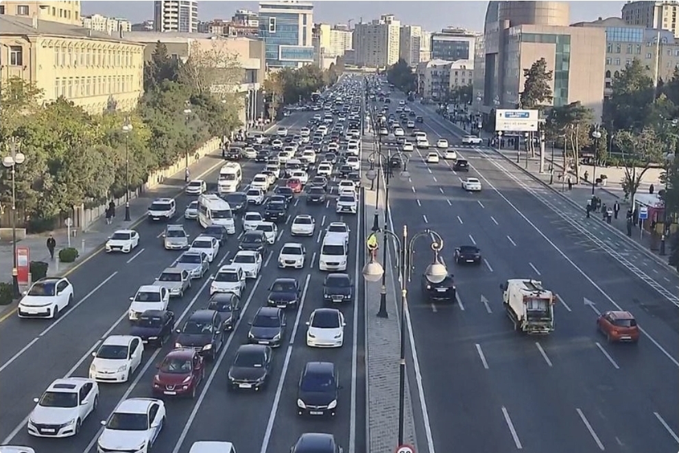 Bakıda 12 istiqamətdə tıxac var
