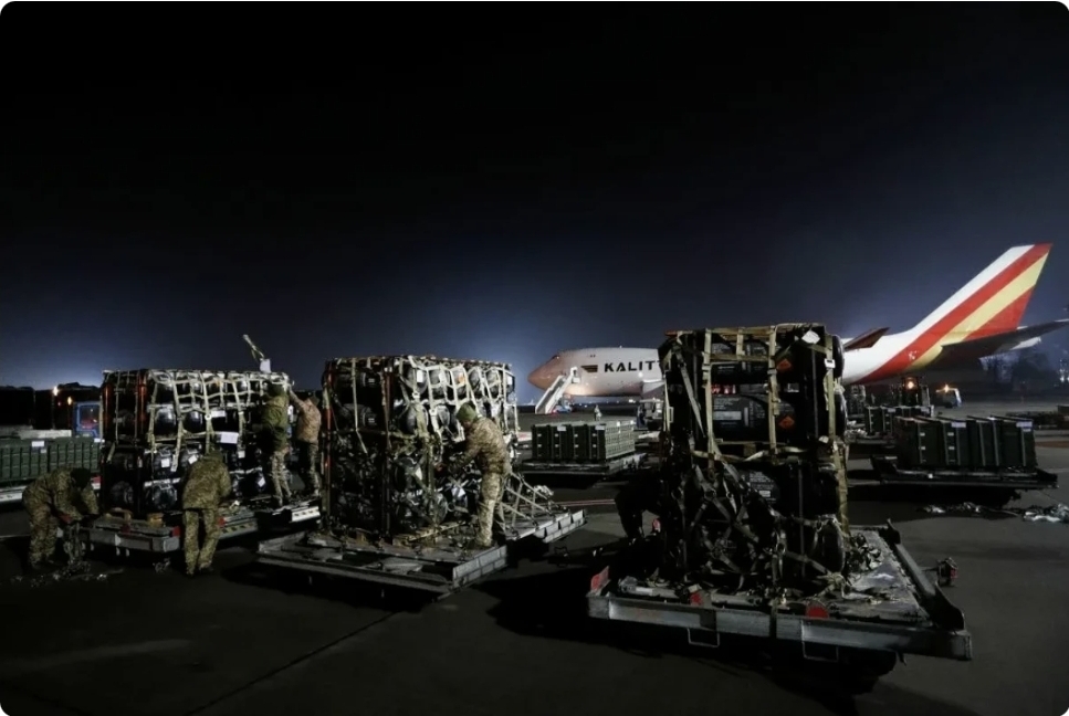 ABŞ-ın NATO-dakı daimi nümayəndəsi: Ukraynaya 2 milyard dollarlıq silah yardımı göndəriləcək