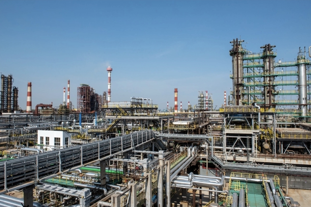 Ukraynanın dron hücumları noyabrda Rusiyanın beş neft emalı zavodunun işini dayandırıb