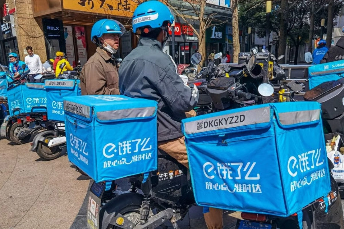 Çinli kuryer beş ilə 160 min dollar topladı