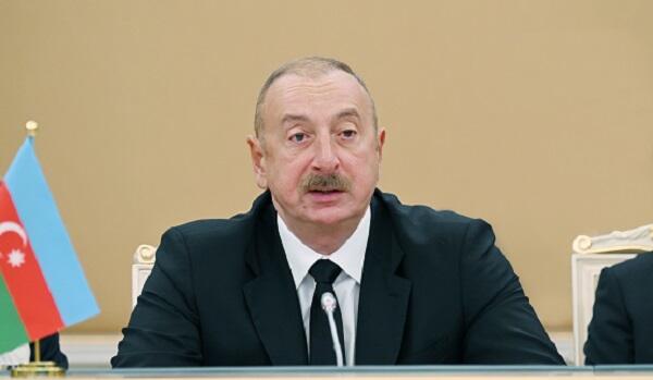 Prezidentin Tiflisdə rəsmi qarşılanma mərasimi keçirildi