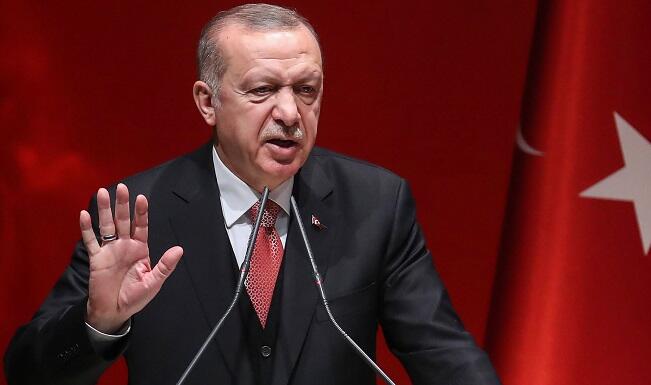 Ərdoğan məktəblərdəki hadisələrə görə onu işdən çıxardı