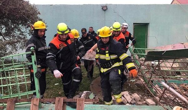 Bakıda ev çökdü: qadın xəsarət aldı