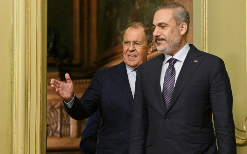 Lavrov Hakan Fidana görə qaydaları belə pozdu