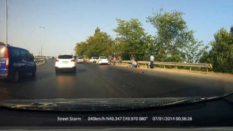 Daha bir motosiklet qəzası: kuryer öldü
