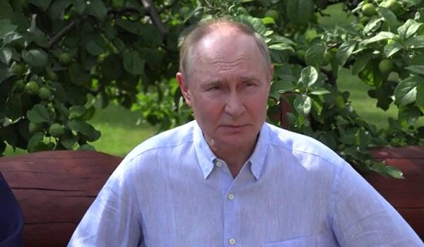İrandakı vəziyyət Rusiyanı çətin vəziyyətə salıb - Putin