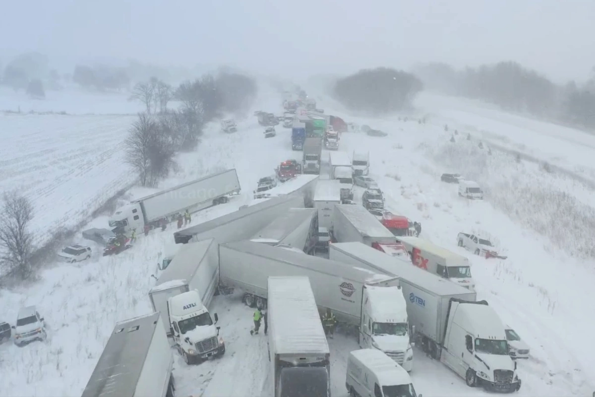 ABŞ-də zəncirvari qəza: 100-dən çox maşın toqquşdu